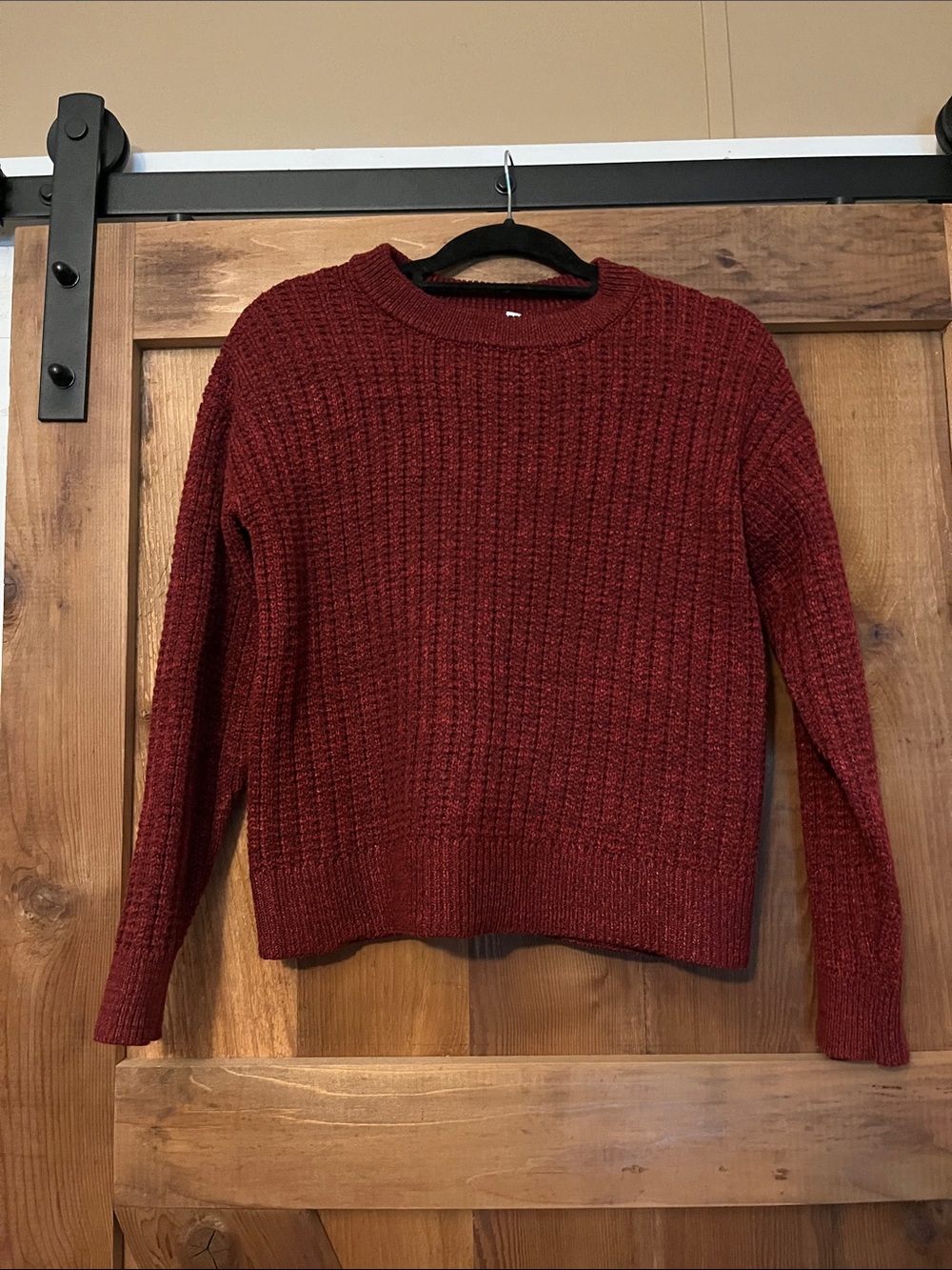 Time and Tru Women's Crewneck Sweater in Burgundy